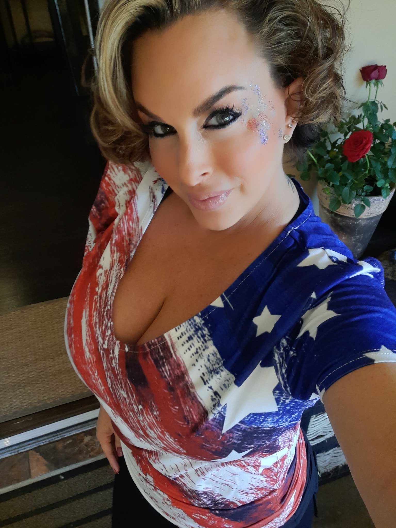 Holly Halston on X: My american mommy look lolol im showing the Saffas how  its done tonight lol t.coCAnMIdxsjx  X