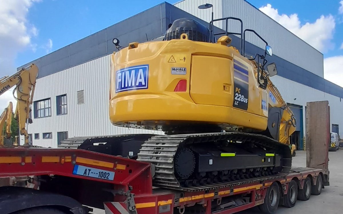 McHalePlantSale's tweet photo. New Komatsu PC228USLC-11 loaded and delivered to FIMA developments recently. This unit is fast becoming one of our best sellers and its easy to see why.
Full machine details at https://t.co/loUjPvJf9y
#komatsu #komatsuexcavator #zeroswing #digger #construction #civilworks https://t.co/dASGeQSzsG