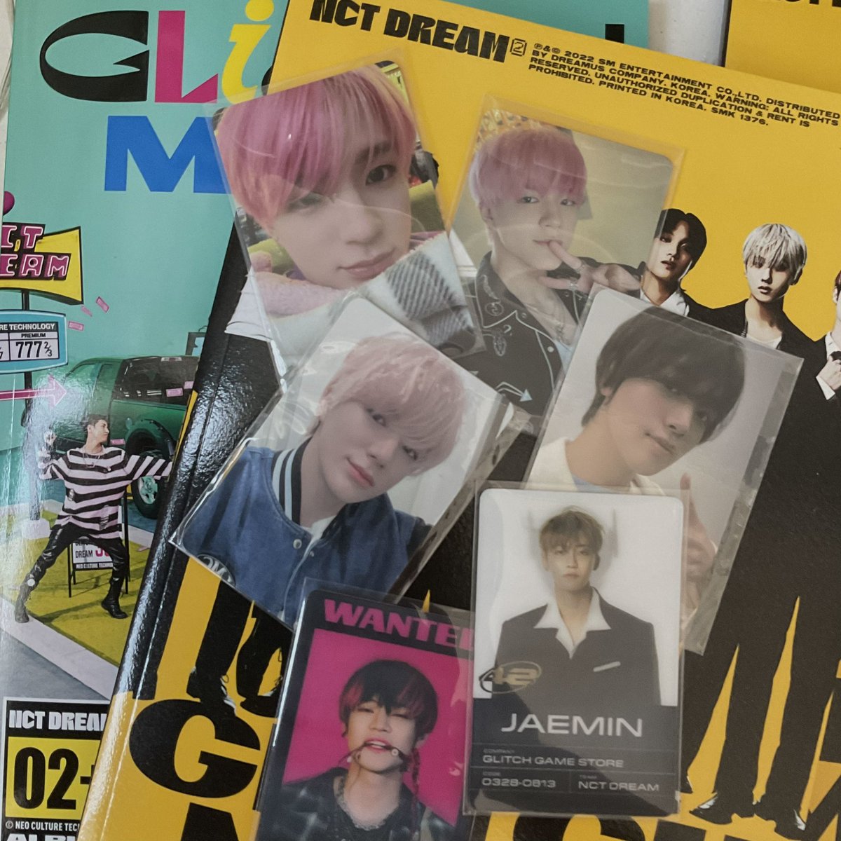 katskart's tweet photo. ✉️ ·˚ ༘ #katsmails
✦ GLIMO IS HEREEEEE OMYGOD SO SO HAPPY WITH MY PULLS 😭🫶🏻 TATLONG JENO UMUWI 💚 thank you so much @markgeoliamart_
𓂋 #markgeolia_feedbacks https://t.co/4fQJsFzw7w