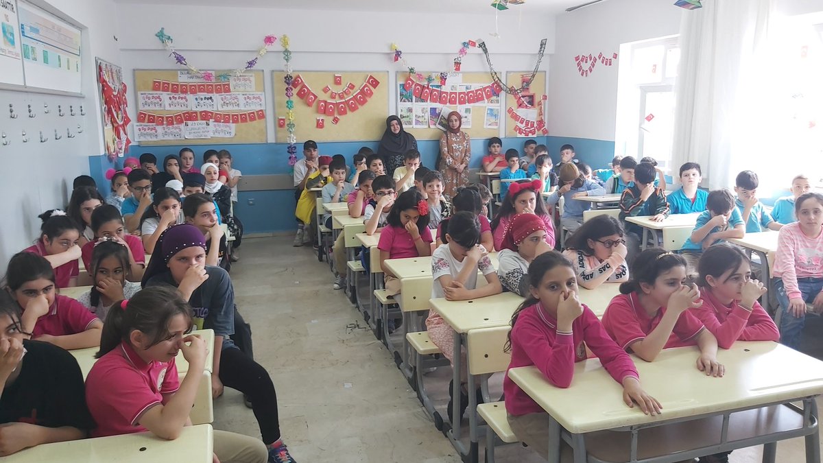 FatihmemIsg's tweet photo. Temel Egitimde 10000 Okul Projesi kapsamında @NisancMhmtpasa da ögrencilerimizle beraberdik. @OzilLevent @ozkan_meb @memleventyazici @mucipkina @HTugsavul @Asbest54264985 @isgkimdergmail1 @isgobder @svkngl @ilkyardim341 https://t.co/xntjafb17v