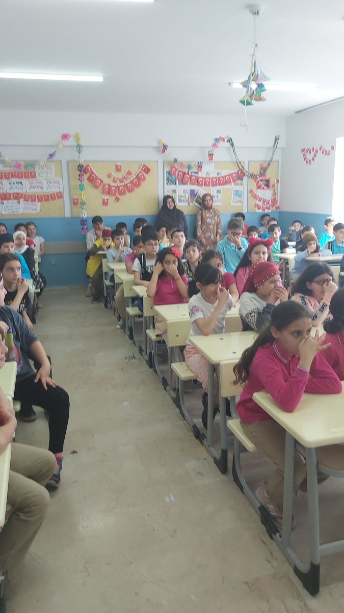 Temel Egitimde 10000 Okul Projesi kapsamında <a href="/NisancMhmtpasa/">Fatih-Nişancı Mehmetpaşa İlkokulu</a> da ögrencilerimizle beraberdik. <a href="/OzilLevent/">Dr. Levent Özil🇹🇷🇹🇷🇹🇷</a> <a href="/ozkan_meb/">Özkan AVCI</a> <a href="/memleventyazici/">Levent Yazıcı</a> <a href="/mucipkina/">Mucip KINA</a> <a href="/HTugsavul/">Hüseyin Cihangir TUĞSAVUL</a> <a href="/Asbest54264985/">Asbest</a> <a href="/isgkimdergmail1/">isgkimder</a> <a href="/isgobder/">İSGOBDER</a> <a href="/svkngl/">Şengül Şevken</a> <a href="/ilkyardim341/">İlk Yardım 34 Avrupa</a>