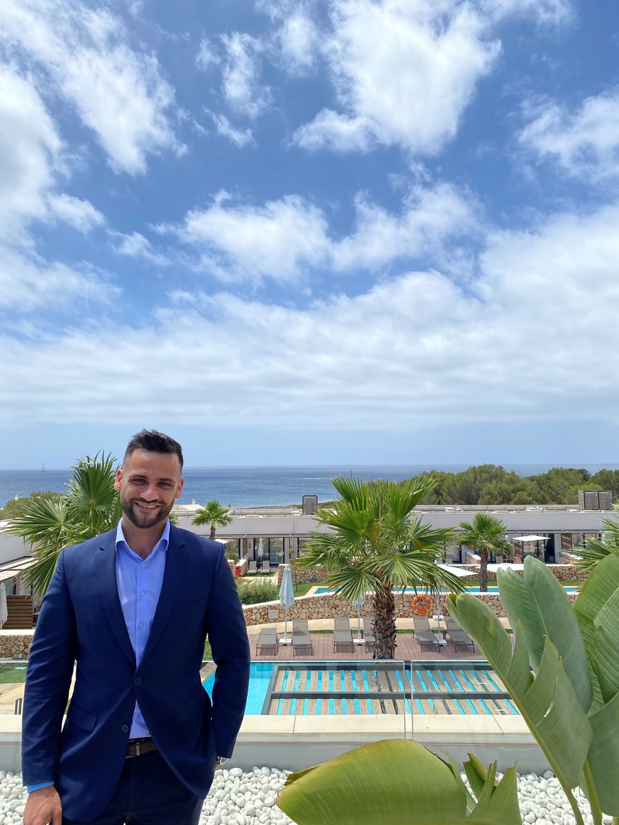 Con más de 8 años de experiencia en la <a href="/barcelohoteles/">Barceló Hotel Group</a>, queremos presentar a Marc Salort, director de #BarcelóNura, un hotel 5* en #Menorca que abrió sus puertas el pasado año y que se encuentra en uno de los enclaves más privilegiados de la isla.