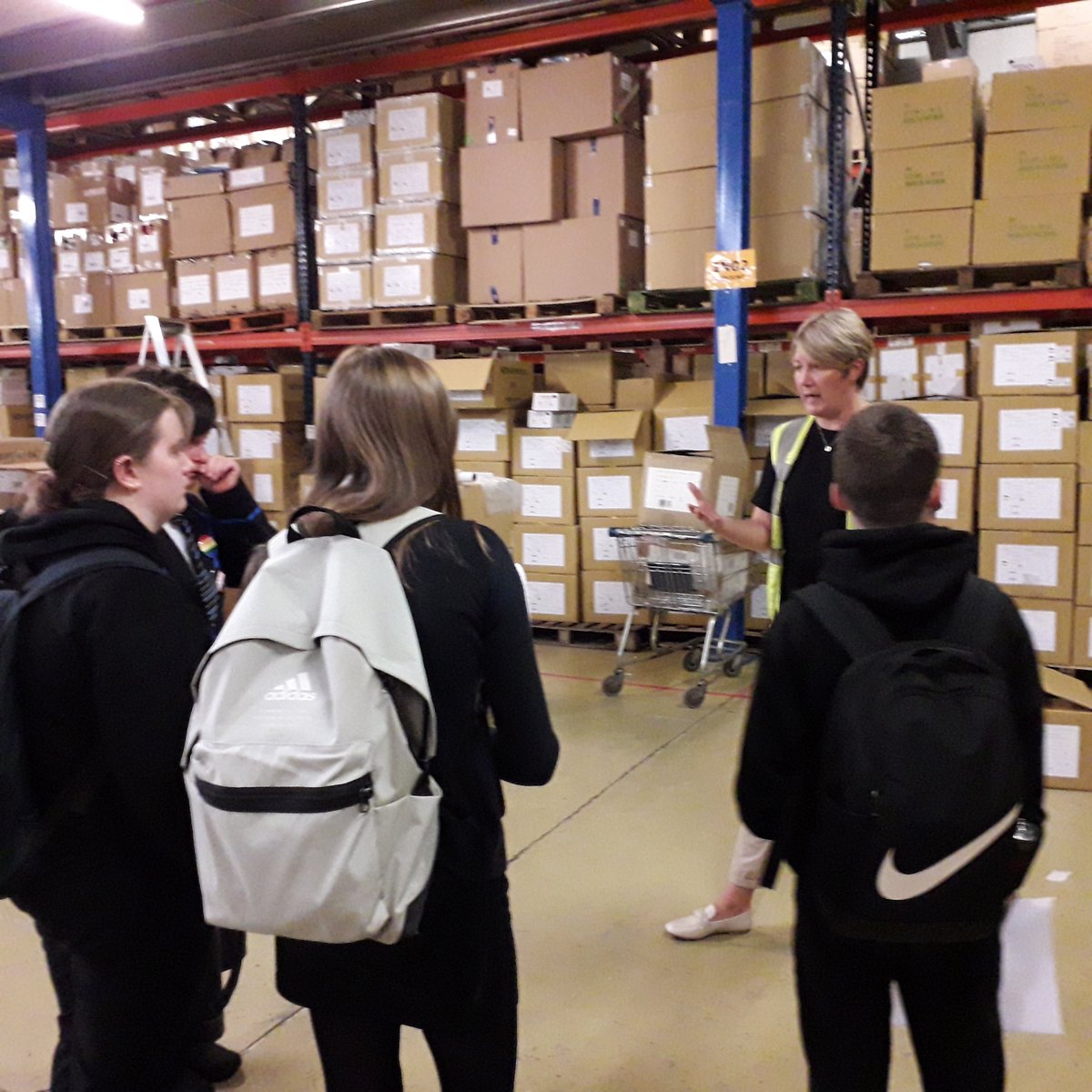 languagesatbhs's tweet photo. S3 German and Spanish learners enjoyed a very interesting and inspiring visit to GLD in Blairgowrie this week where they toured the company, heard from all the different departments how integral languages are to their business.  #DYW @scottishcilt @CISSStrathclyde #languagesatbhs https://t.co/17NYN8eV4V