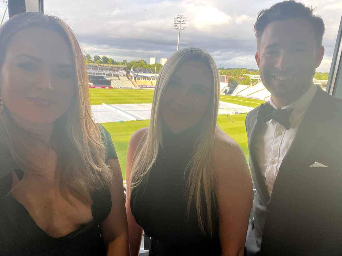 A great night at the <a href="/BhamLawSociety/">Birmingham Law Society</a> alternative dinner for #juniorlawyers with my fabulous colleagues <a href="/irwinmitchell/">Irwin Mitchell</a>