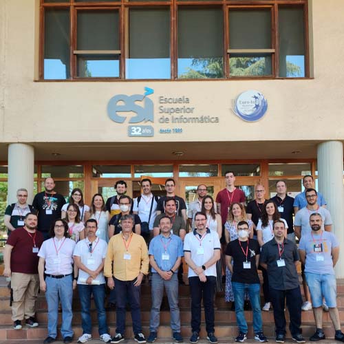 Los grupos <a href="/GrupoAlarcos/">GRUPO ALARCOS</a>  y <a href="/GrupoGSYA/">GSYA</a>  han actuado como anfitriones en la II Jornada de Coordinación del proyecto AETHER, en esta se han reunido con miembros del resto de nodos participantes.

+info: alarcos.esi.uclm.es/N.php?id=1597