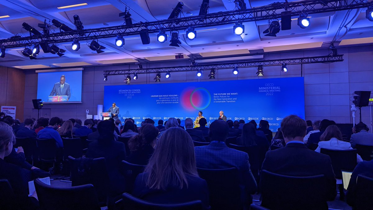 estelle_loiseau's tweet photo. Il faut un siège pour l'@_AfricanUnion au #G20, dit @Macky_Sall #AfricaForum @OECD_Centre https://t.co/R6NONrQ8cZ