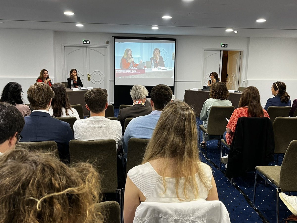 UVSQ Research (@uvsq_research) on Twitter photo <a href="/SaulnierCassia/">Emmanuelle Saulnier-Cassia</a> professeure de droit public <a href="/VIP_UVSQ/">Laboratoire VIP</a> <a href="/uvsq/">UVSQ</a> préside la séance La propriété en territoires étrangers pour le Colloque "La propriété en droit civil : in or out?" dir. @CLEMENTFONTAIN7 et <a href="/gaeleGM/">Gaële Gidrol-Mistral</a> #droit #propriete <a href="/SaulnierCassia/">Emmanuelle Saulnier-Cassia</a> professeure de droit public <a href="/VIP_UVSQ/">Laboratoire VIP</a> <a href="/uvsq/">UVSQ</a> préside la séance La propriété en territoires étrangers pour le Colloque "La propriété en droit civil : in or out?" dir. @CLEMENTFONTAIN7 et <a href="/gaeleGM/">Gaële Gidrol-Mistral</a> #droit #propriete