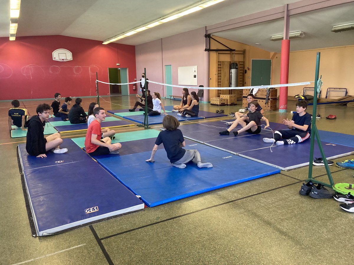 UnssTarn tweet media