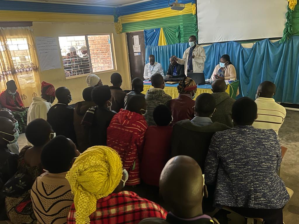 CaritasRwanda's tweet photo. Father JMV Twagirayezu, SG @CaritasRwanda visited the Gikuriro Kuri Bose Program being implemented in Nyabihu, Rulindo &amp; Burera Districts by @CaritasRwanda through a consortium led by @CrsRwanda. Funded by @USAIDRwanda, GKB is an Inclusive Nutrition &amp; Early Development Program. https://t.co/6twqk7G1k4