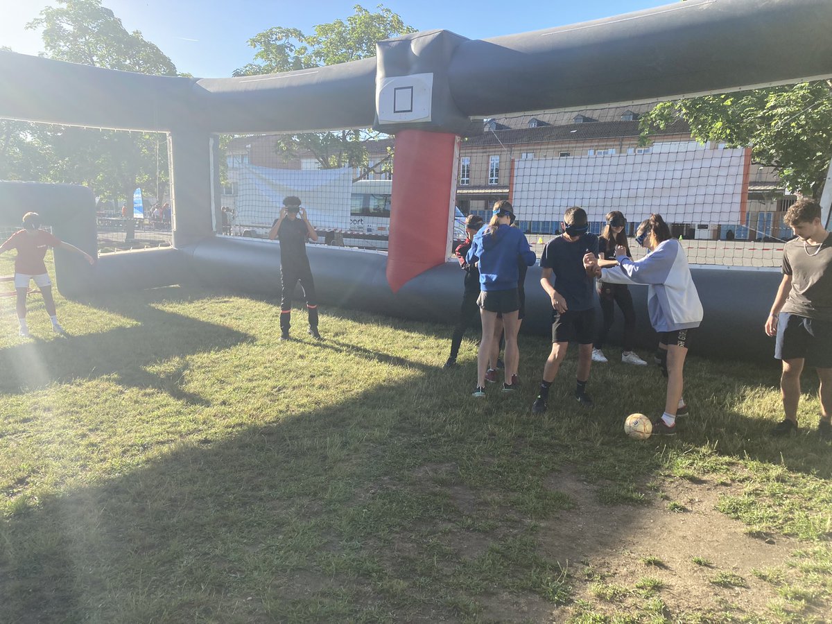 UnssTarn tweet media