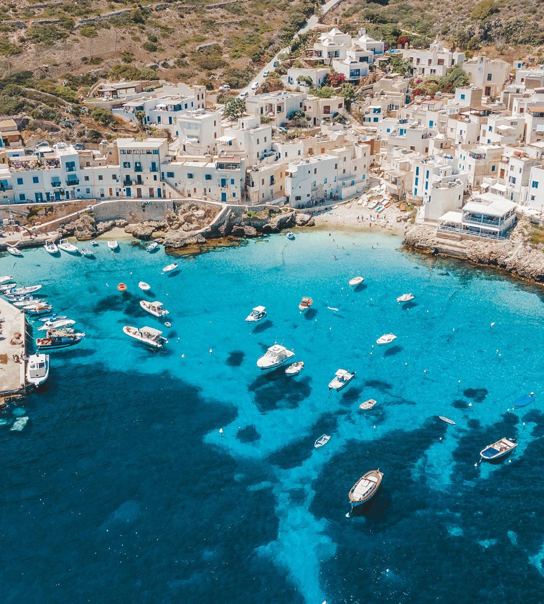 Holidays in western Sicily: crystal clear sea, breath-taking islands, places full of charm and history as well as unequalled gastronomy.
Find out more ▶ bit.ly/the-coast-of-t…
📍 Levanzo 📸 instagram @ andrew_who_if_yes
<a href="/VisitSicilyOP/">Visit Sicily</a> #IlikeItaly