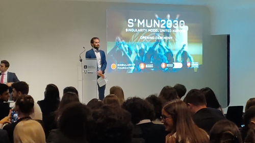 Barcelona retoma las sesions presenciales del S'MUN2030. 200 alumnos de 22 escuelas y varias internacionales debatirán bajo el modelo de las conferencias de la Naciones Unidas, #ONU #SMUN2030 @SingularityFndn #debate, #Secundaria, #ESO <a href="/stpetersbcn/">St PETER'S SCHOOL Barcelona</a>