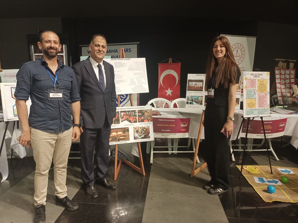 İlçemiz Vedide Baha Pars Ortaokulu projesi ile Eğitimde İyi Örneklerden Özgün Uygulamalara Sergisi/Ödül Töreni'nde biz de varız. 

#özgünuygulamalaristanbul

<a href="/tcmeb/">Millî Eğitim Bakanlığı</a> <a href="/istanbulilmem/">İstanbul İl Millî Eğitim Müdürlüğü</a> <a href="/memleventyazici/">Levent Yazıcı</a> <a href="/mucipkina/">Mucip KINA</a> <a href="/AtakanKarabag/">Atakan Karabağ</a> <a href="/ist_arge/">İSTANBUL MEM AR-GE</a> <a href="/vedidebahapars/">Fatih Vedide Baha Pars Ortaokulu</a>