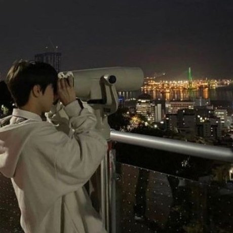 CH4RMNH0's tweet photo. welcome . . . 💭
☕ https://t.co/eYNTr17Ti0
🌃 https://t.co/9KKNGQzha9 https://t.co/PUb5Asr7PL