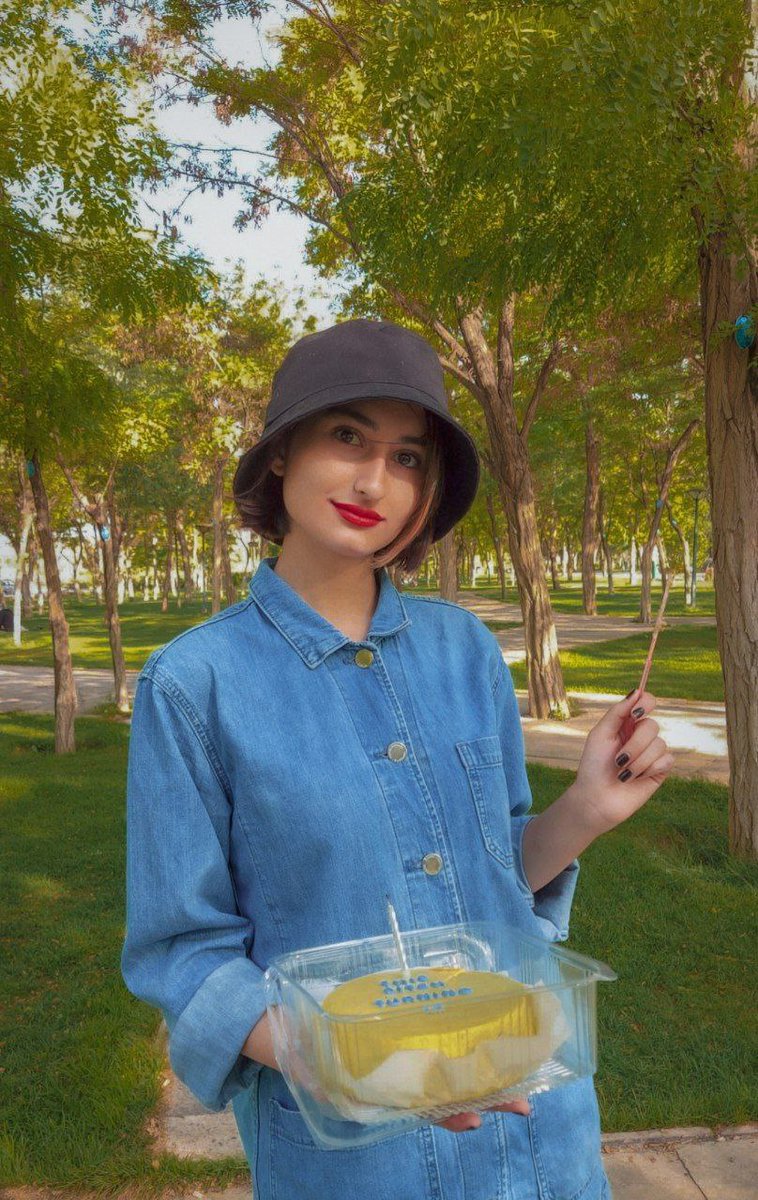 شِتایس tweet media