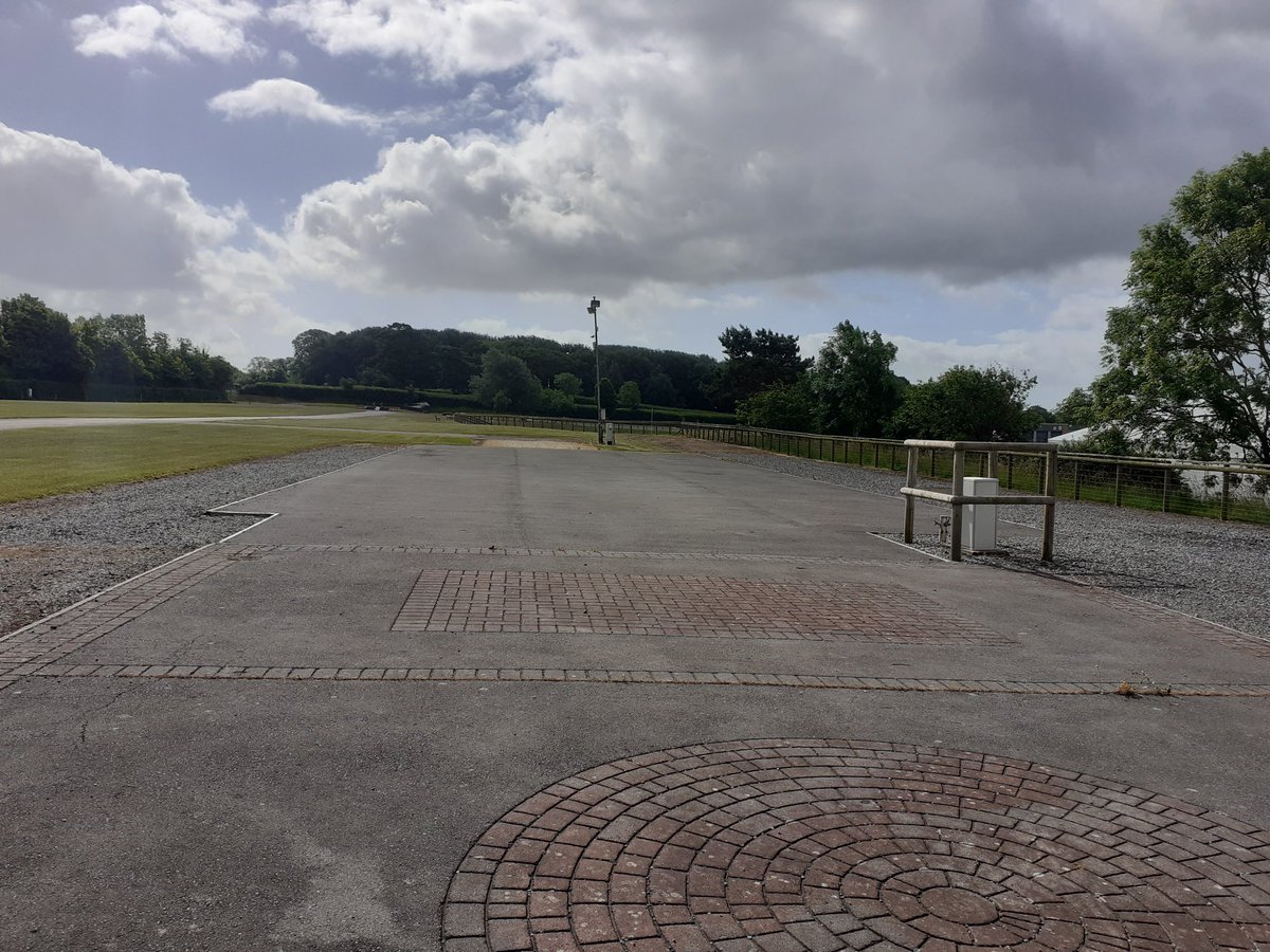 Contented Cow tweet media