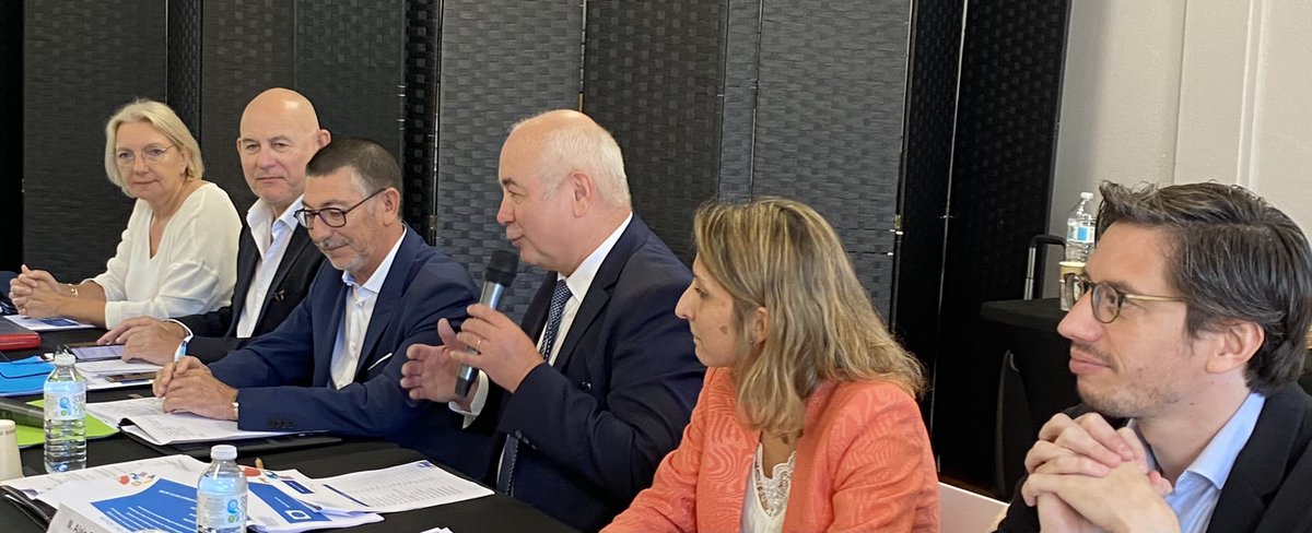 conseilCPSTI's tweet photo. L’instance régionale du CPSTI #NouvelleAquitaine se réunit aujourd’hui au service de la protection sociale des travailleurs #independants avec ses partenaires @CpamCharente @cpam64Bayonne @cpam64Pau @CarsatAquitaine @CarsatCO @UrssafAquitaine @Cpam47 https://t.co/q1mYpbTWCQ