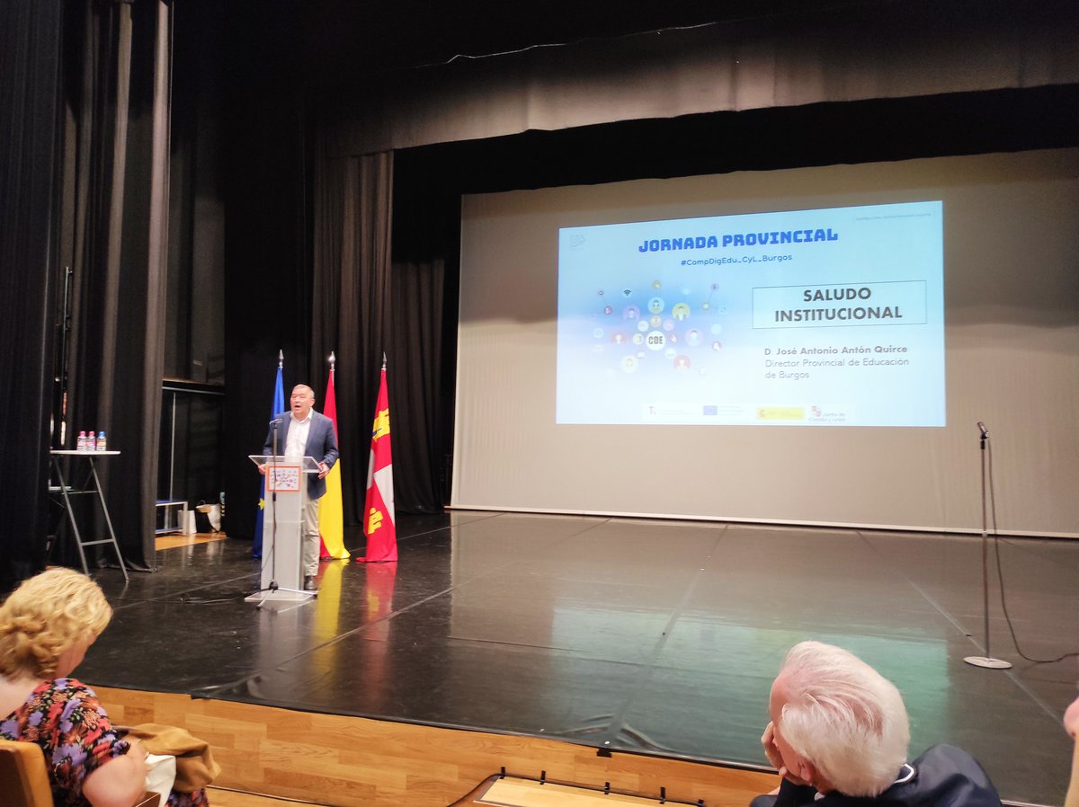 cfiemiranda's tweet photo. #CompDigEdu_CyL_BU
Intervención de D. José Antonio Antón Quirce @antonquirce, Director Provincial de Educación de Burgos
✅ La competencia digital como compromiso compartido de la comunidad educativa y reto de futuro
#CompDigEdu_CyL
#tiCyL #formaciónCyL https://t.co/ylqmuu0SaY