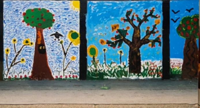 MillLaneBridge's tweet photo. In just over two weeks the Mill Lane Bridge will have vibrant, beautiful murals again. 

So exciting for 74 local primary school children brightening up the bridge with their colourful art. 

Some pics of murals from orig project Aug 2000

#MillLaneBridge2022
#Westhampstead https://t.co/EYk51T4uYw