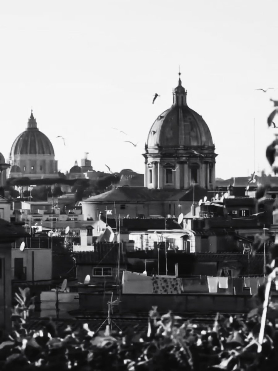 BlogRomano's tweet image. #goodmorning #Roma #urban #travelphotography #urbanart