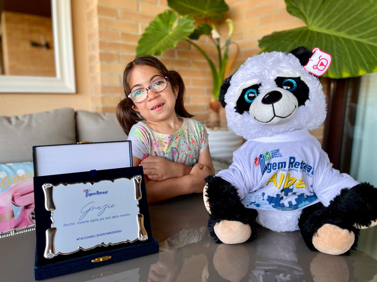 AlbaPower14's tweet photo. Grazie per i regali @Tigem_Telethon  
Spero che i miei sforzi servano a molti più bambini. 

Gracias por los regalos.
Espero que mi esfuerzo sirva para ayudar a muchos niños mas. https://t.co/nlYCGJcoHY