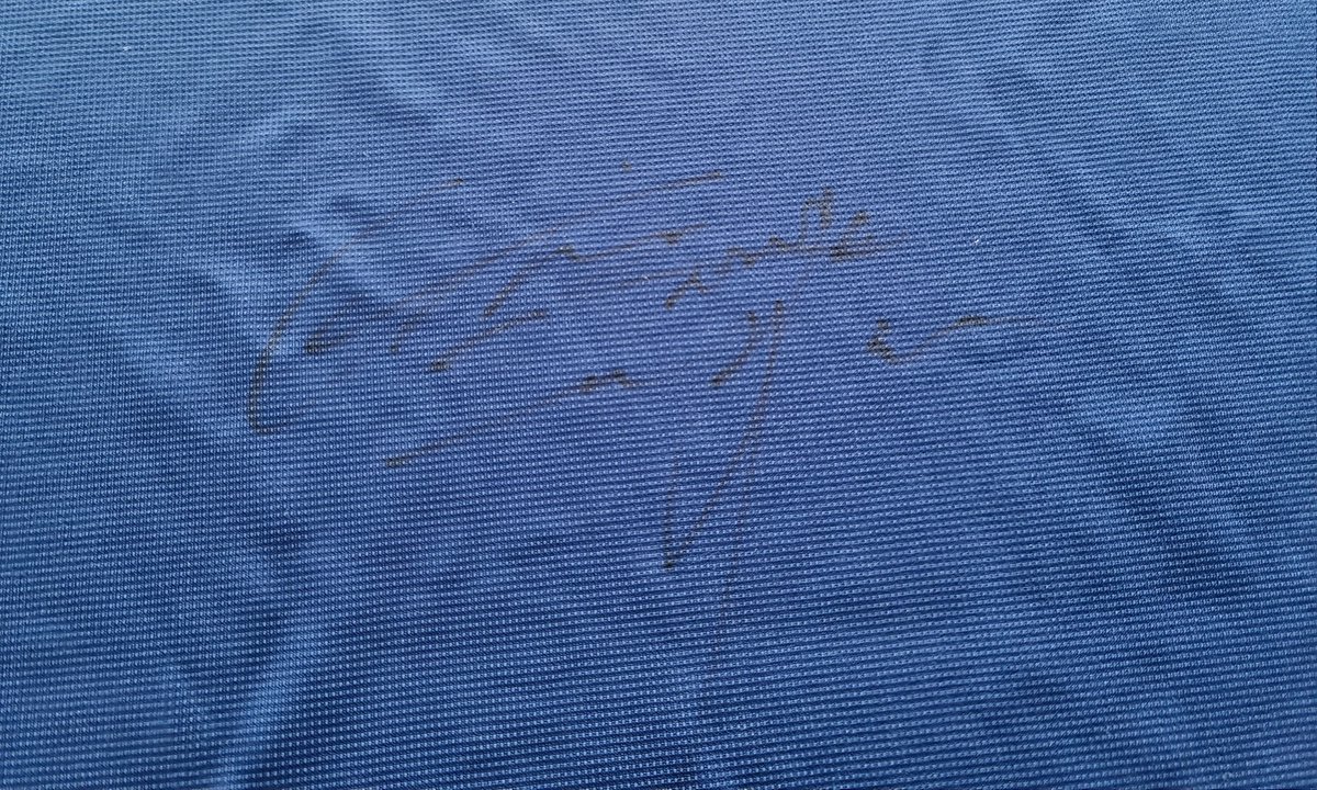 올탁구나🏓 이벤트 당첨 선물 도착!!
탁구공이라도 감사했을텐데
오빠 싸인 유니폼 보내주셔서 감동❤
(수니들 눈에만 보이는 싸인 ㅋㅋㅋ😅😆🤭)
#은지원 #올탁구나