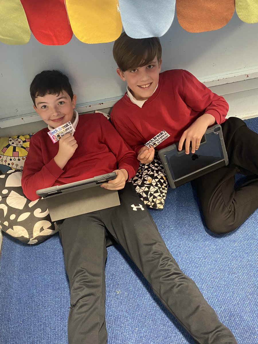 MissFranceBPS's tweet photo. P5 have been loving cashing in their house points for different rewards! ☺️⭐️🌈 https://t.co/9KNGGVGQq1