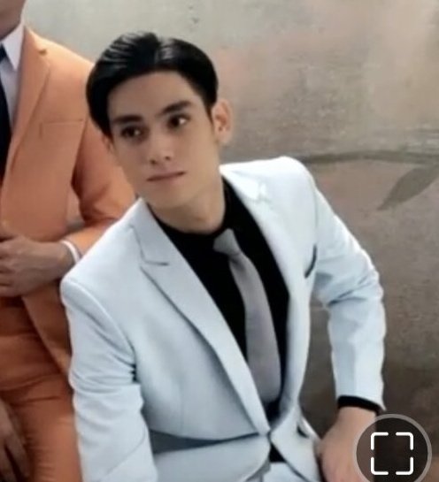 httpsyz1's tweet photo. HE'S SO HOT π₯
@EslamGohari
Eslam el Gohari | #EslamElGohari
#PBB10 #a10angPBB #PBBKumuBigNight #PBBTeenHomecoming https://t.co/tWzt81a47G