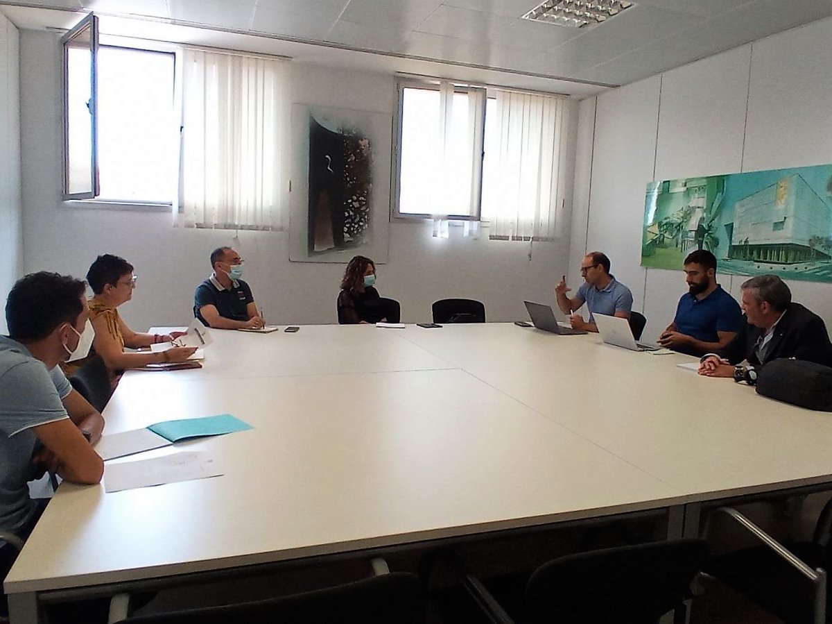 ♻️ El Ecoparque Móvil ampliará sus días y horario a partir del mes de julio.

Así se hizo saber en la reunión mantenida junto al <a href="/RSU7A2/">Consorcio TERRA - Área de Gestión A2</a>  y diferentes municipios que lo componen, como San Vicente del Raspeig, Sant Joan d'Alacant y Mutxamel.

🔗 bit.ly/3zqXzyL