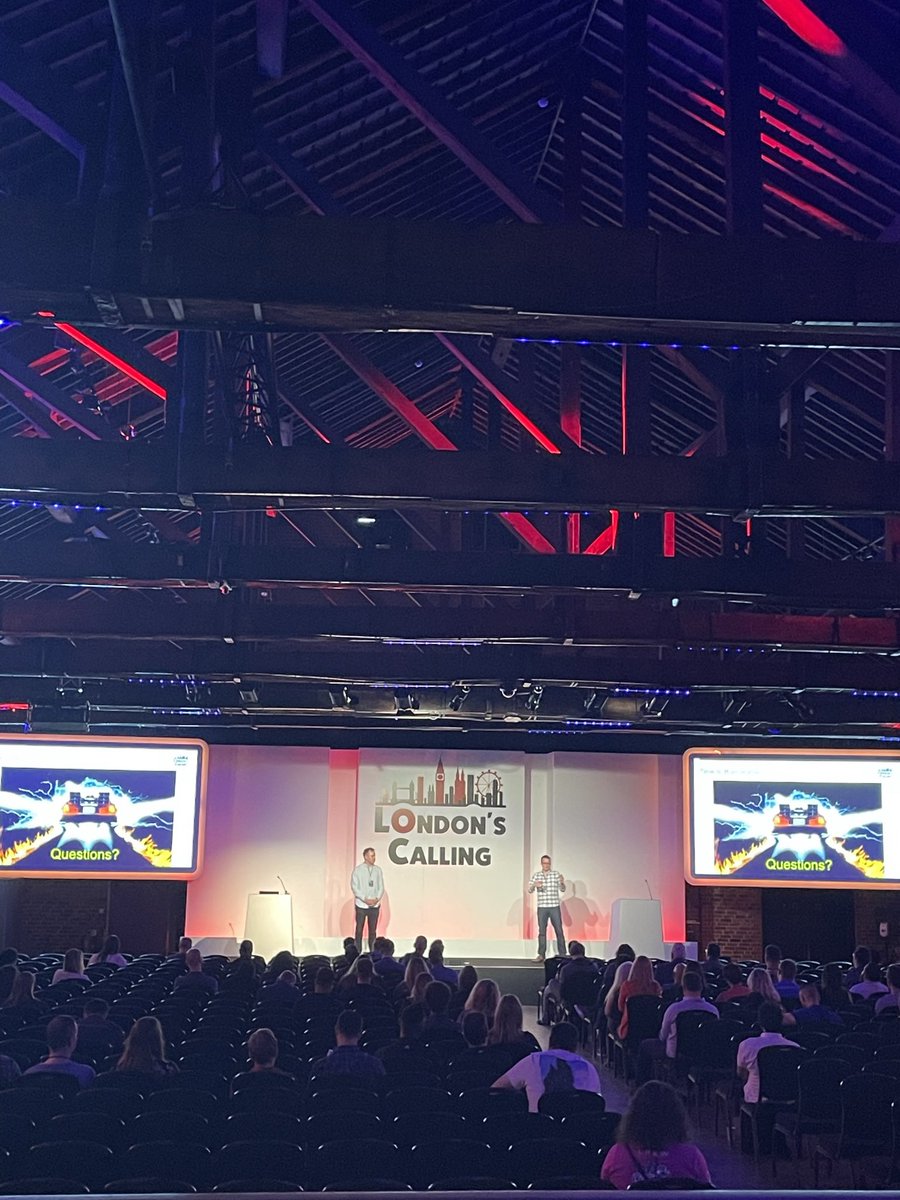 ChrisieMarshall's tweet photo. @ittookten and @angusjbb from @desynit absolutely smashing their Flow to the Future session @LDNsCall ! #LC22 #salesforce https://t.co/1sH7OXZZEW