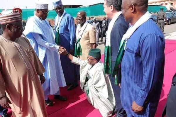 avouvahkhar's tweet photo. Kina Mace Aka Kawo Miki Kishiya Irin @elrufai Wlh Kin Shiga Uku Babu Asiri Zata Tattara Miki Kaya Kiyi Gaba 

#AtikuLeads 
#BAT2023 
#PDPPrimaries 
#APCPresidentialPrimaries 
#atiku2023 https://t.co/zswCkw5AIB