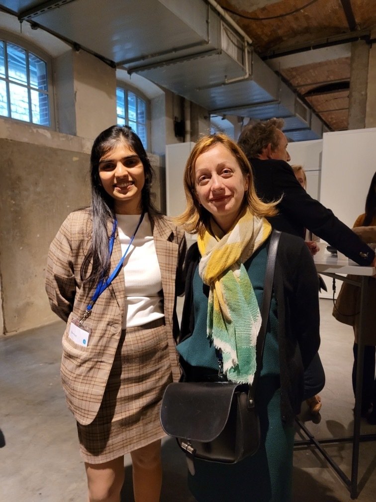 ABG_Asso's tweet photo. Suite à leurs performances, l'ensemble des finalistes est conviés à un temps d'#échange #privilégié #réseau avec les membres du #jury de #professionels + @PhDTalent #valorise les finalistes avec la #publication d'un article de vulgarisation d'un aspect de leurs recherches ! [4/6] https://t.co/P6fbDgORdI