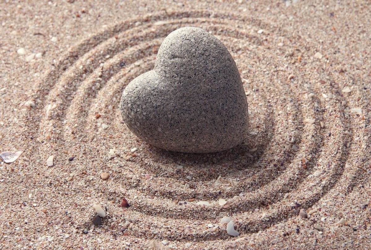 SpiritualistSNU's tweet photo. Healing flows into your life - feel it’s power. Find time to be at peace with yourself. It is the greatest gift you can give yourself. #Spiritualism #SpiritualHealing #Peace #SpiritInAction https://t.co/gtHSh6HW02