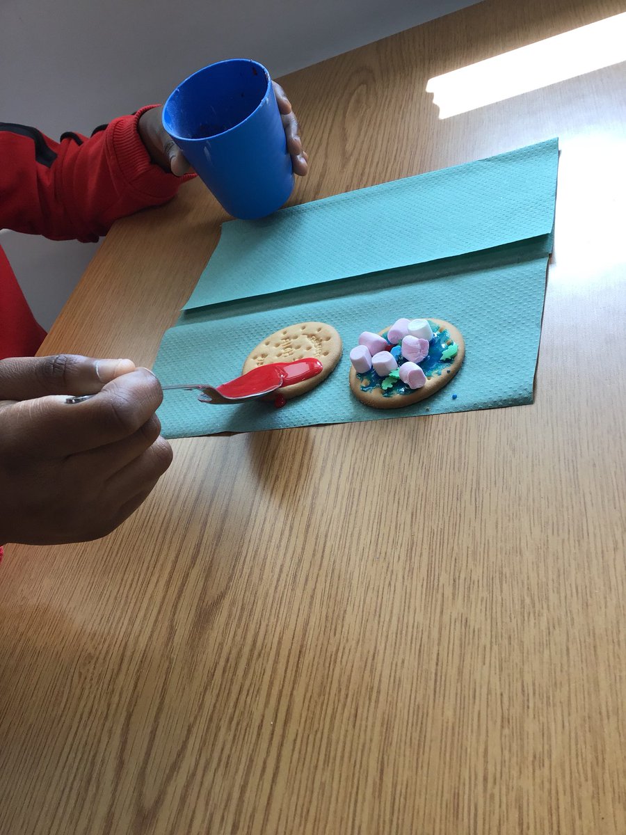 HMPS_Year6's tweet photo. Year 6 are decorating biscuits to bring to our Jubilee party this afternoon! 🎉 🇬🇧 https://t.co/LskMe2MCVl