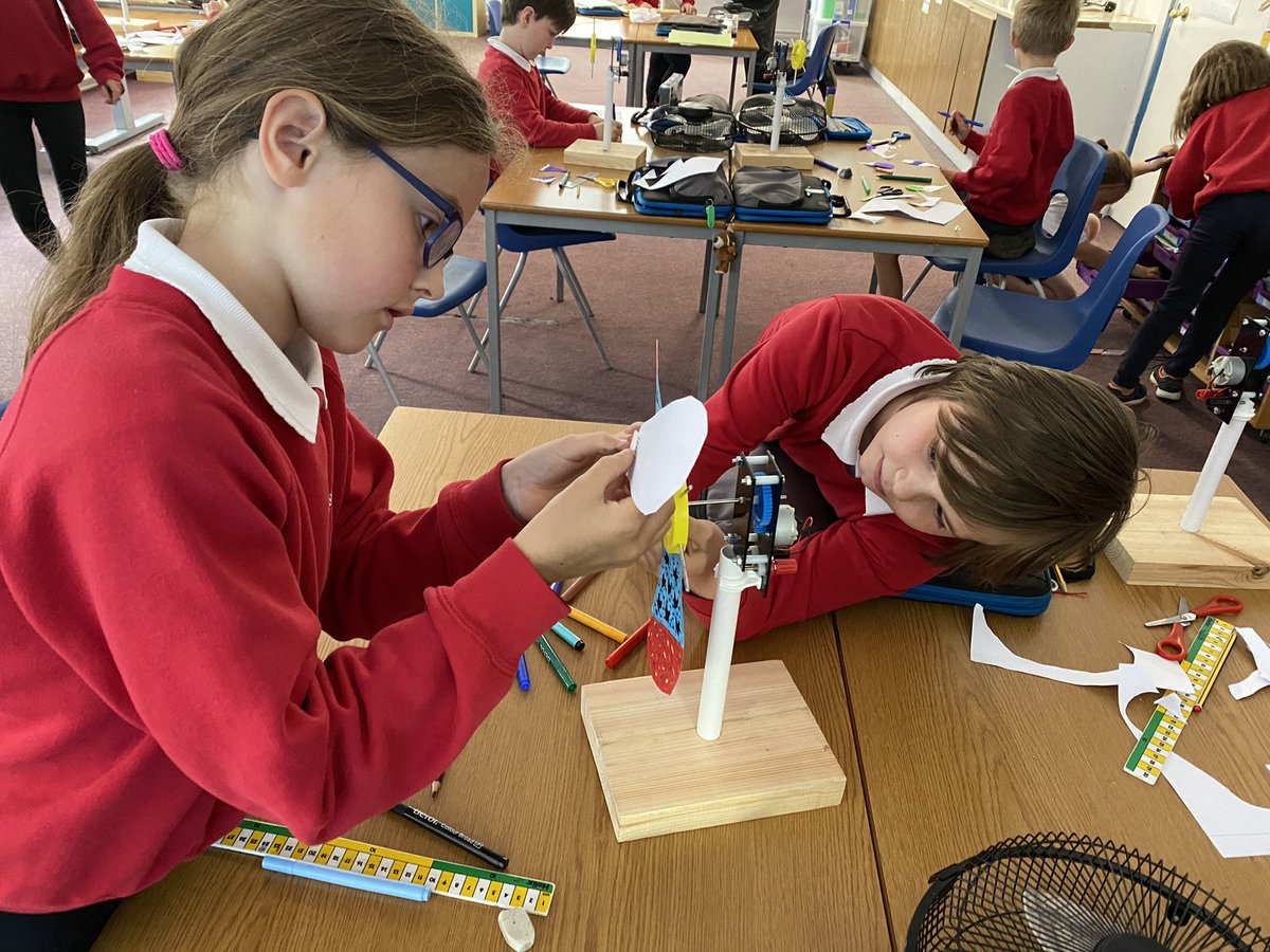 What as amazing day P4-7 had with the FVC STEM Outreach Team. So many fantastic learning experiences - testing ph levels, extracting DNA, designing wind turbine blades and designing and launching rockets to name a few!