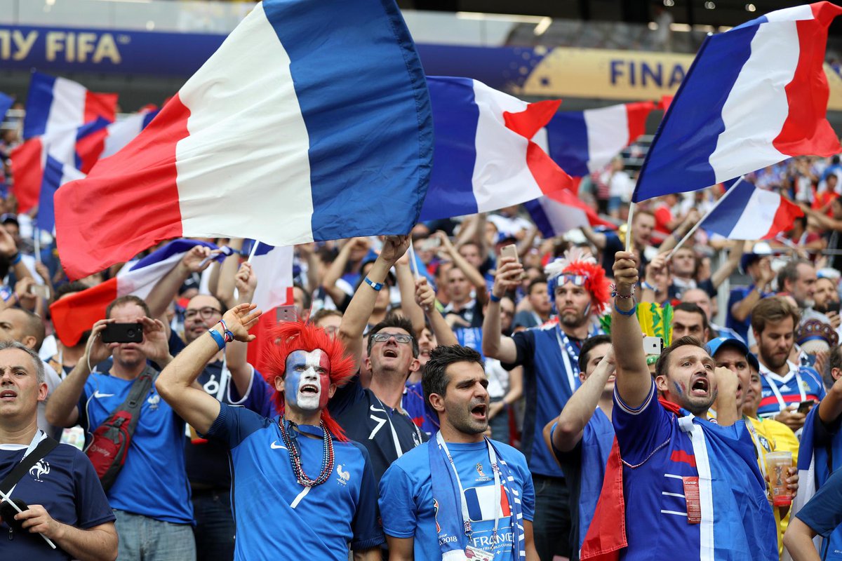 HeartofFooty's tweet photo. FT - 🇫🇷 3-0 🇵🇪
Peru were a fun side in 2018, but this was a tough hang tonight. They couldn't get going and a first-half red card made a difficult job impossible. Hard to fairly judge France, but they certainly look capable of defending their title
#FRAPER #CloseButNoQatar https://t.co/J9kexgV0lt
