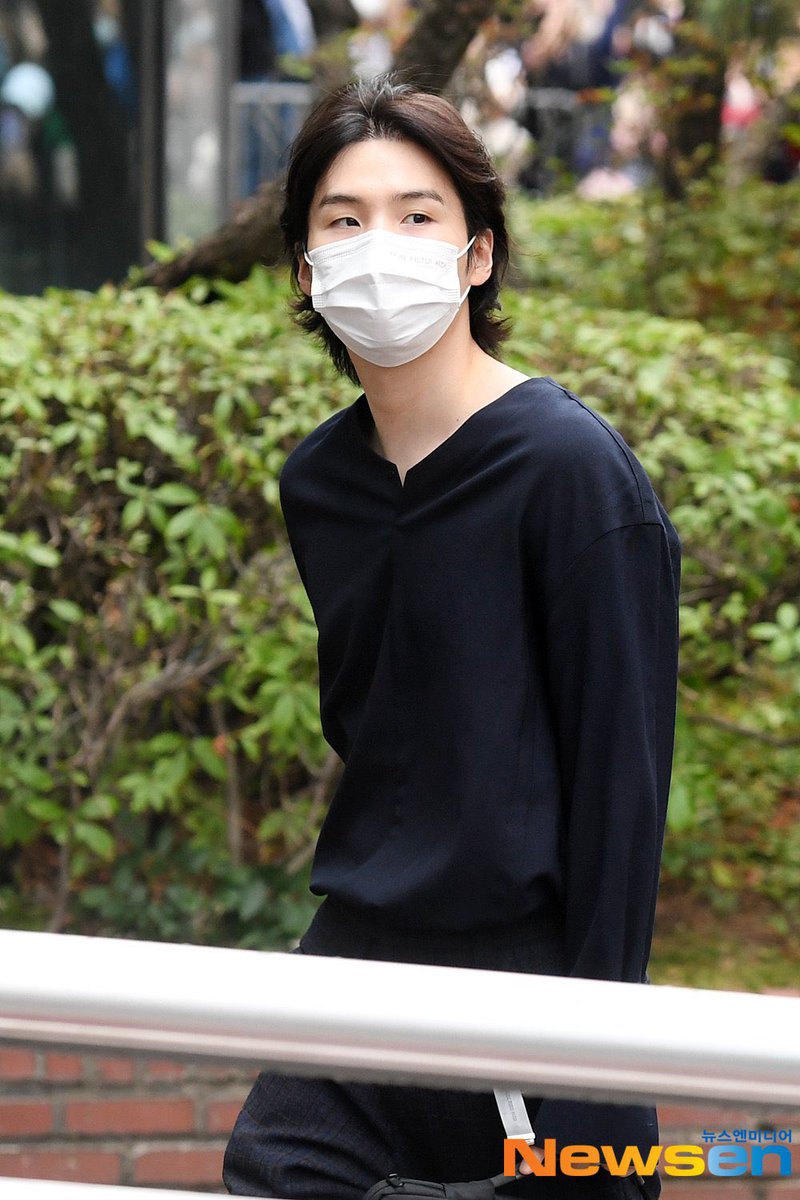 yoongisarchive's tweet photo. HES A DREAM!!!??? https://t.co/glpKrf2Tuf