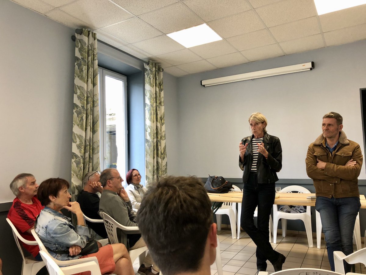 Merci à tous pour ces échanges à Chamalières et à Saint-Cirgues. Pour l'emploi, le pouvoir d'achat, l'écologie, la démocratie participative et la défense des principes de la République : les 12 et 19 juin, donnons une majorité à <a href="/EmmanuelMacron/">Emmanuel Macron</a> !