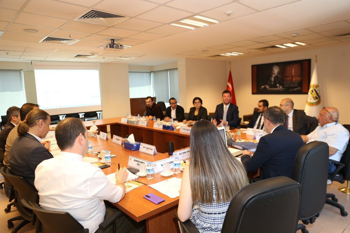 Türkiye Barolar Birliği (TBB) Aracı ve Takipçilerle Mücadele Komisyonu Yürütme Kurulu ilk toplantısını, 28 Mayıs 2022 tarihinde, TBB Görev dağılımının da yapıldığı toplantıda Av. Gülşah Yıldırım Akyüz Komisyon Sözcüsü seçildi.