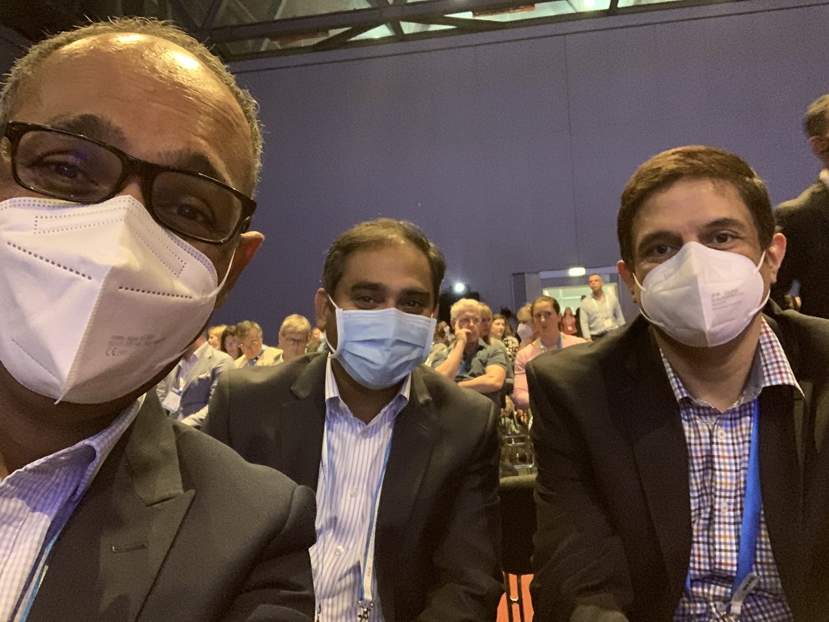 UK myeloma doctors all ready to attend the newly diagnosed myeloma session! #EHA22 #mmsm 
@awechalekar