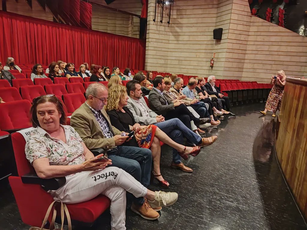 FYEAviles's tweet photo. Hoy estamos celebrando la clausura de la 6️⃣ edición del Proyecto #EnfocaTalento de Formación y Empleo del Ayto de Avilés.
Inauguración por la alcaldesa Mariví Monteserin
#AytoAviles #mujer #empresa #rrhh #sororidad https://t.co/jf4VnTlQ6X