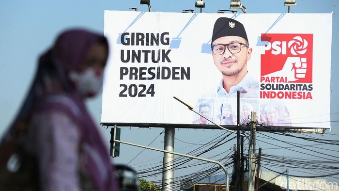 NovianiHermawan's tweet photo. @CNNIndonesia Serah lu deh, mau jadi Kaisar Romawi juga serah lu ..... https://t.co/zoV3xBdnDa
