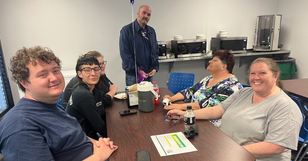 TrufastUSA's tweet photo. We celebrate our employees throughout the year, not only during #NationalRoofingWeek. We can always find a good reason to eat cake!! #TRUFAST @NRCAnews https://t.co/wPoTd3HnS2