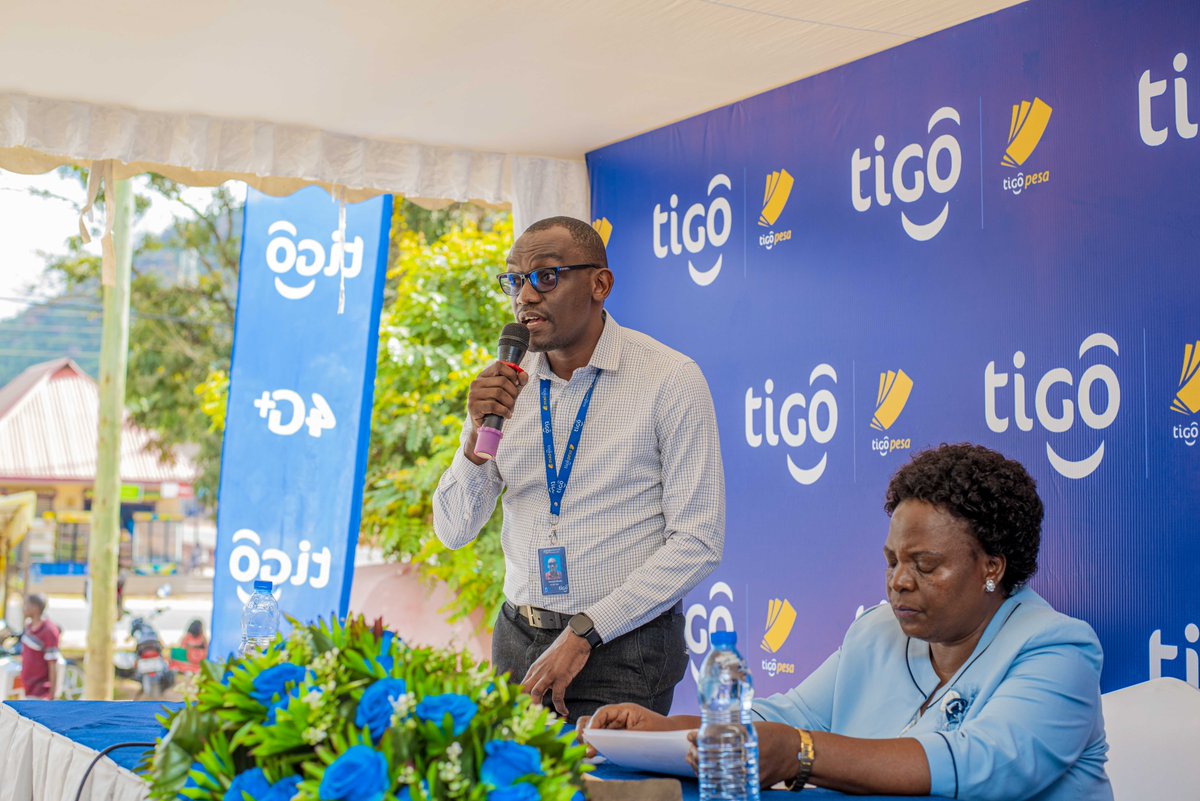YasTanzania_'s tweet photo. MPAKA LENGO LITIMIE βHuu ni muendelezo wa mipango ya Tigo katika kuhakikisha tunawasogezea wateja wetu huduma stahiki na bora kila wakati.β Uthman Madati-Mkurugenzi wa Tigo Kanda ya Pwani
#UzinduziDukaLaTigo
#NaweKilaWakati
#LiveItLoveIt
#TigoShop
#Masasi https://t.co/bK45Xl2zlr