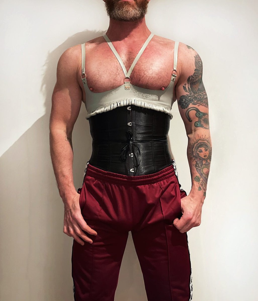 MarcusBearder's tweet photo. #cinched 🥵 https://t.co/ESlGqNNdTK