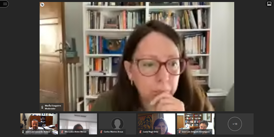 LiderGobCorp's tweet photo. #ProgramaDesarrolloDirectivo ➡️ María Eizaguirre, 
@ESICEducation, imparte una sesión práctica sobre Experiencia de Cliente.

"El #liderazgo implica cercanía y empatía" y la cocreación es uno de los aspectos que los participantes del curso más destacan. https://t.co/Z6D4CBcLOh