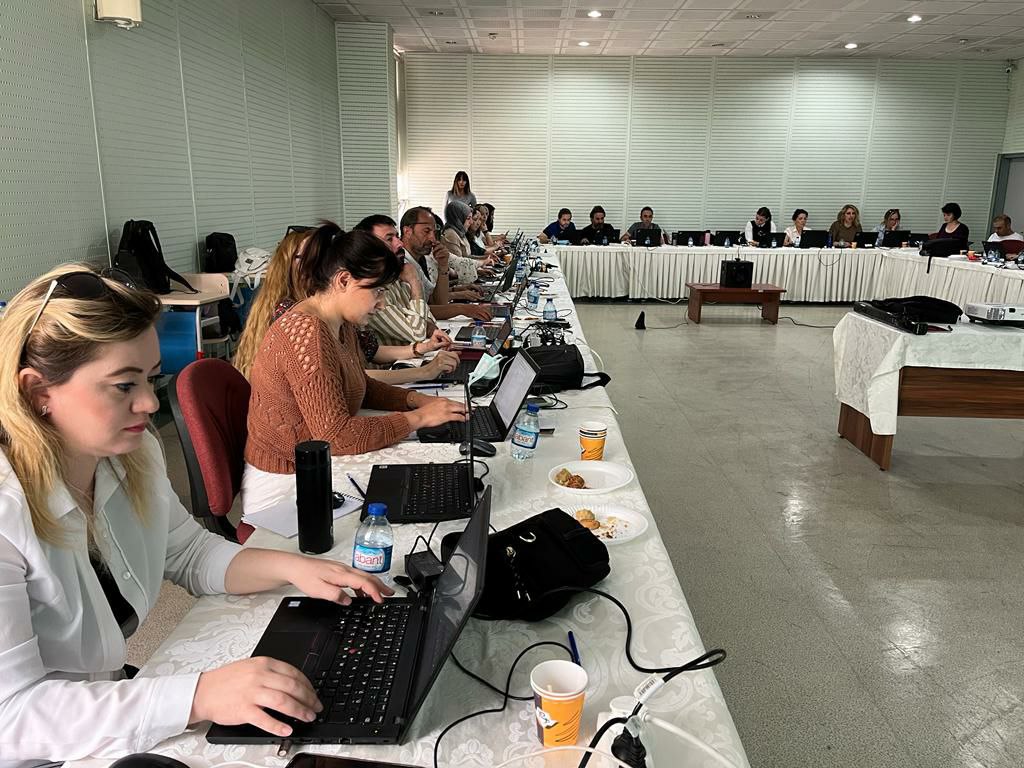 Pardussaglikta's tweet photo. Sağlık Bakanlığı Sağlık Bilgi Sistemleri Genel Müdürlüğü personeline yönelik 1. Grup Pardus ve LibreOffice eğitimleri tamamlandı. #pardussaglikta https://t.co/4j9PRzN0aR
