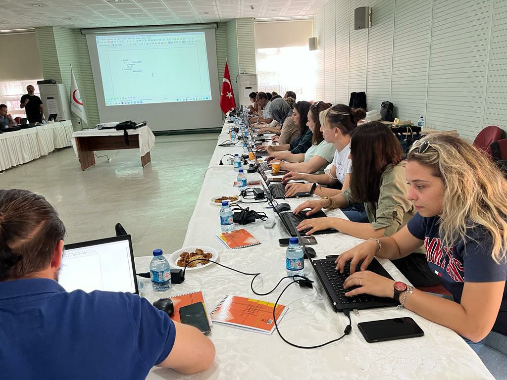 Pardussaglikta's tweet photo. Sağlık Bakanlığı Sağlık Bilgi Sistemleri Genel Müdürlüğü personeline yönelik 1. Grup Pardus ve LibreOffice eğitimleri tamamlandı. #pardussaglikta https://t.co/4j9PRzN0aR