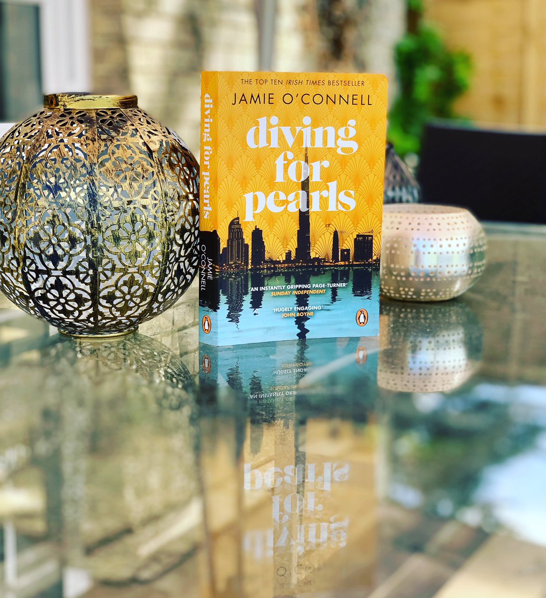 katefbaker's tweet photo. #bookhangover alert
I’m speechless, quite frankly. Just go read it and do yourselves a favour.
I’ve read twenty three books this year, and #divingforpearls is now in the top slot 💫
@PenguinUKBooks
@jamieoconnell
If this what ‘debut’ looks like, then I’m raising my game! https://t.co/FmxqolCrVh