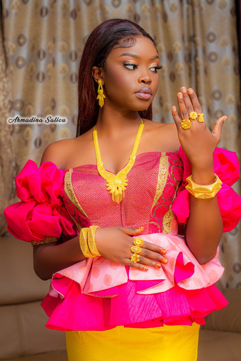 SalamGold2's tweet photo. Bon vendredi à tous🙏❤😍
Parrure disponible à la bijouterie Salam Gold 
☎️ 77.159.84.84/ 77.495.27.93
Cp📸: @ZaleMboup3 https://t.co/oG8hLAttKc